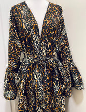 Load image into Gallery viewer, Leopard Ruffle Kimono

